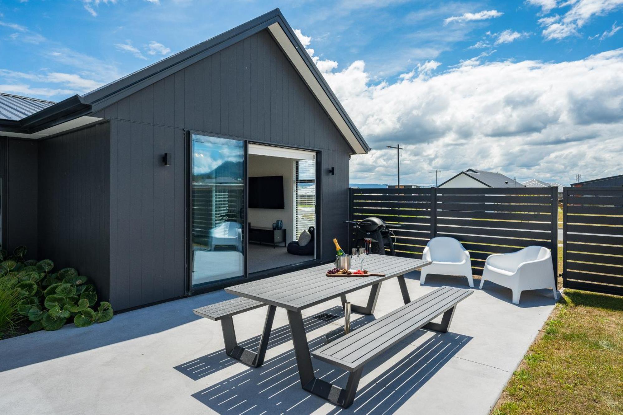 Harakeke Holiday Haven - Lago Taupo Exterior foto